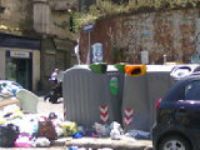 Degrado ai piedi di una torre storica, Pisani "Napoli, patrimonio mondiale dell'umanità lasciata nel degrado. Istituzioni locali responsabili!"