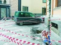 Via Cimarosa, in due mesi la buca è diventata voragine