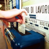 Va sospeso ma non licenziato il lavoratore che abbandona il lavoro prima della fine del turno