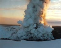 La nube nera paralizza l'Europa Rimarranno a terra 17 mila voli