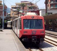 Vandalismo alla Circum, ragazzo ferito ad un occhio. PIsani: "Inammissibile. Quando si potenzieranno i controlli serali? I cittadini sono a rischio!"