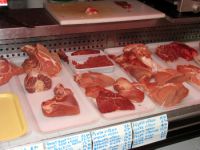 Carne contaminata, 20 intossicati