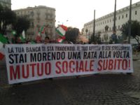 Il presidente Pisani scende in piazza con i giovani per manifestare contro banche, massoneria ed Equitalia