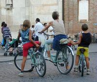 Le biciclette potranno andare contromano. Svolta dal ministero dei Trasporti