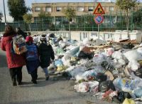 Rifiuti Campania, in arrivo nuove tasse per debiti dei Comuni e società provinciali