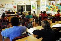 Scuole a rischio chiusura il paese "compra" bambini