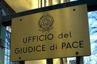 Giudice di pace, uffici deserti centinaia di fascicoli incustoditi